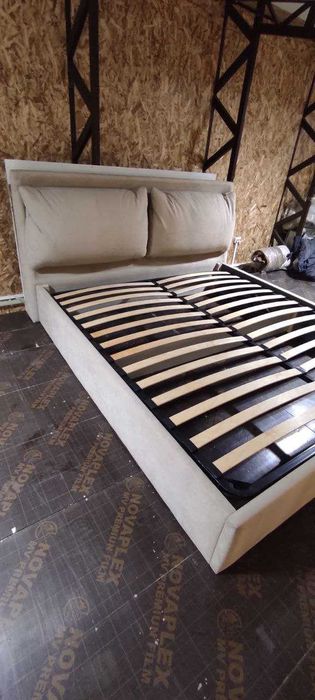 Кровать двуспальная с подъемным механизмом  180*200 Эмилия