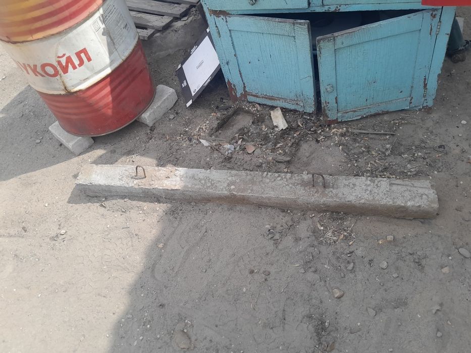 Бетонная перемычка