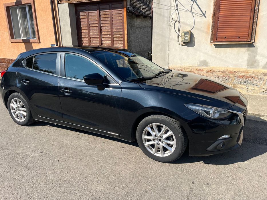 Vând Mazda 3 2014