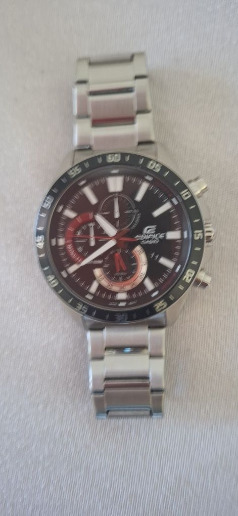 Часовник casio. Efedice