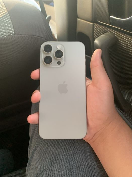 Iphone 15 Promax natural sotiladi srochna 830