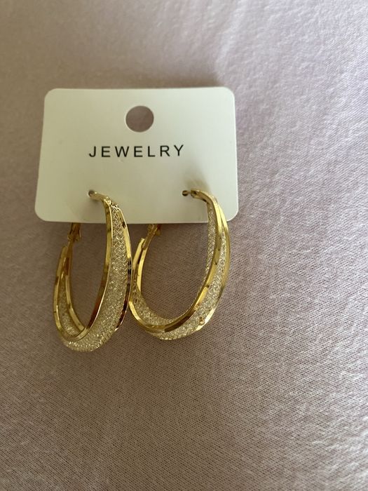 Cercei super eleganti