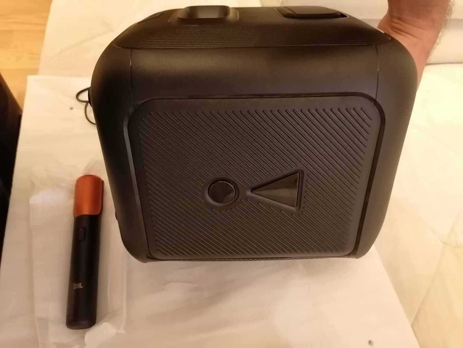 JBL Partybox Encore 100W Bluetooth 10H Light show IPX4 Microfon ca nou
