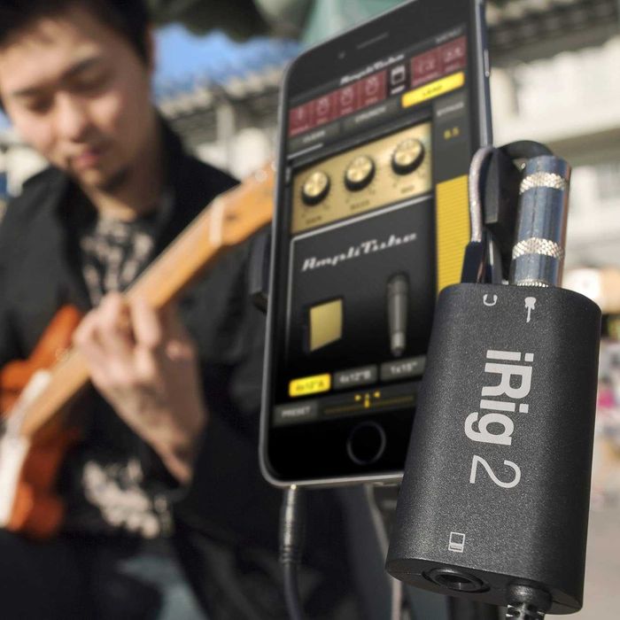 iRig 2 мобилен интерфейс за китара и бас