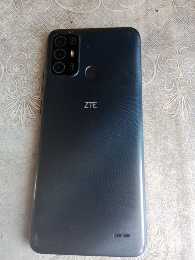 ZTE A-52 телефон