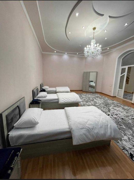 Ул.Юнуса Раджаби М.Космонавты 4,4 соток 300м2 6 Комнат