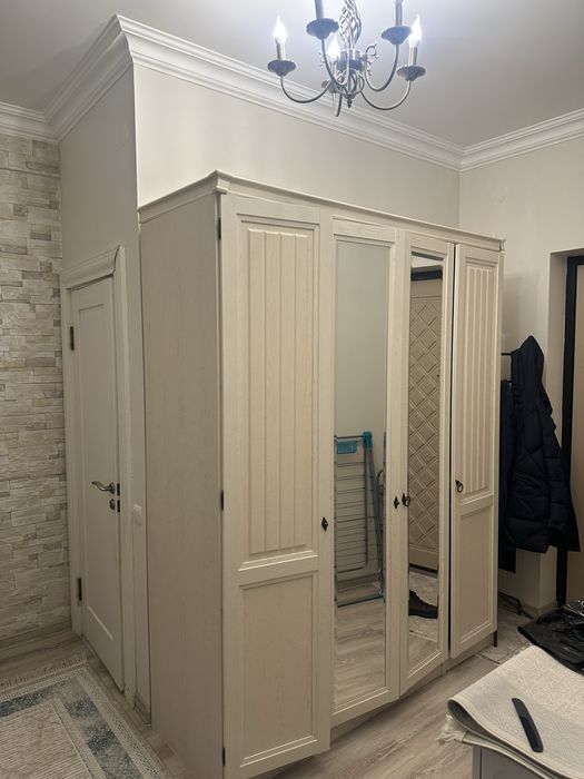 Продам Шкаф и  Спальнию  кровать