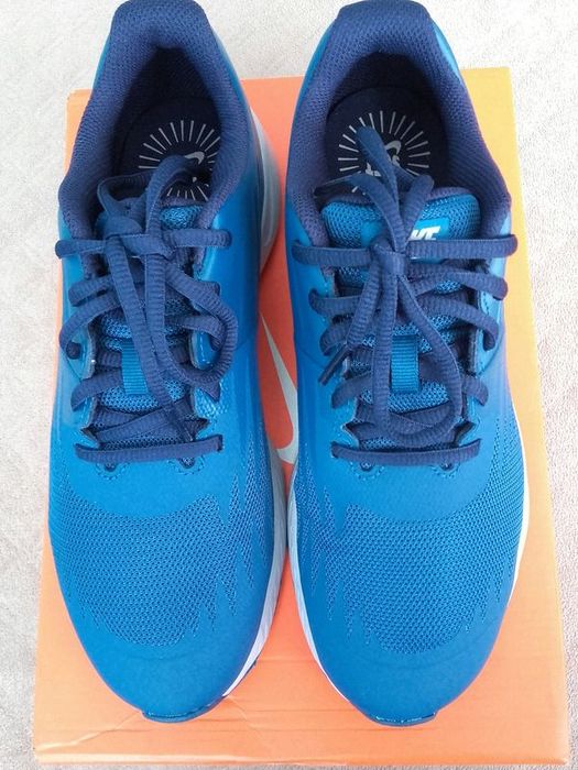 NIKE оригинални маратонки