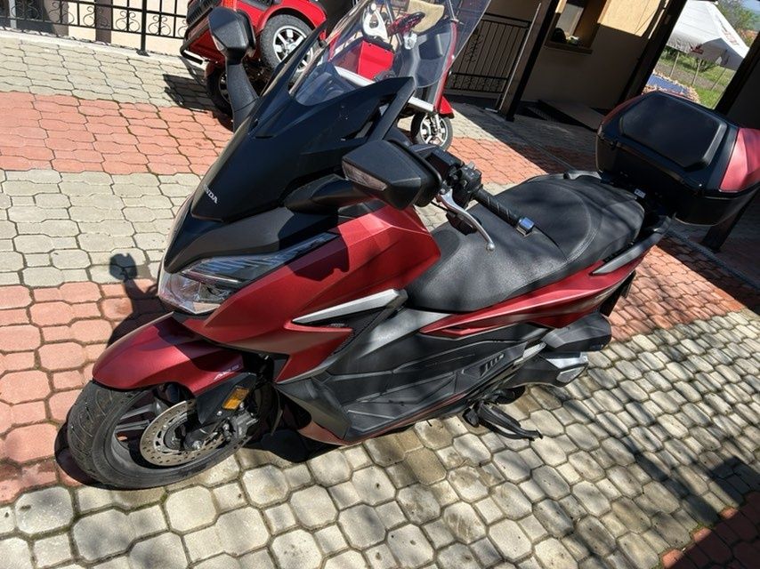 Продава Honda350