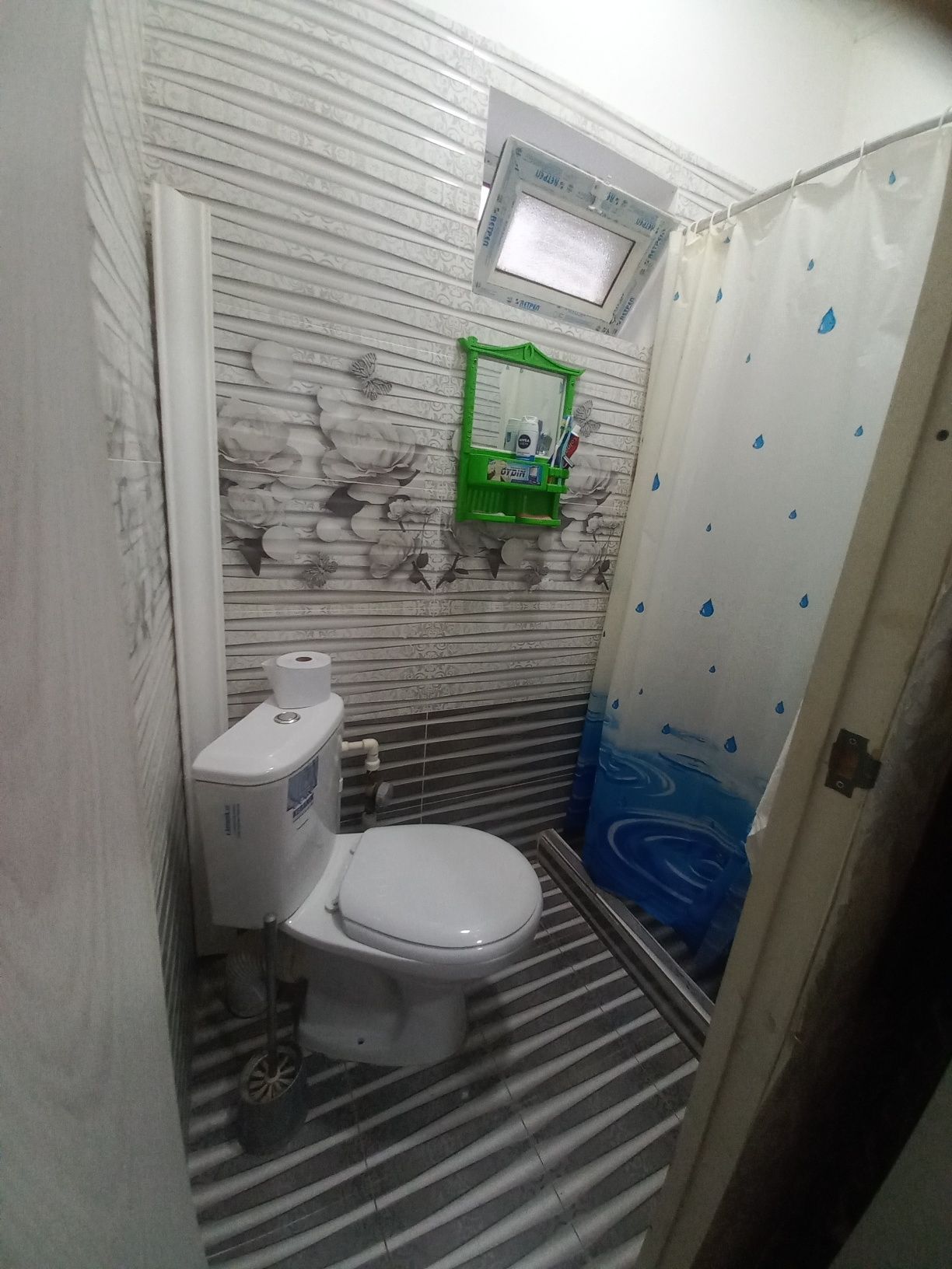 Продаём домик, на Миробадском районе
