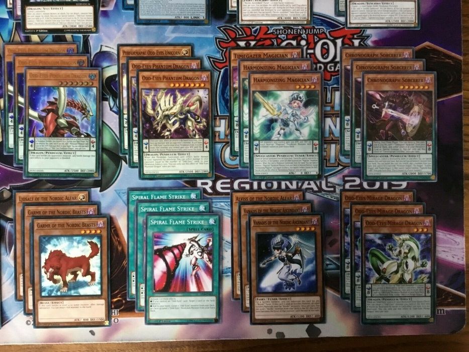 Готово тесте за игра Yu-Gi-Oh! Kaiba Blue-Eyes deck 41 карти дракон