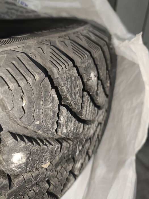 Шины r13 зимнии Cordiant почти новые,комплект,Ред.