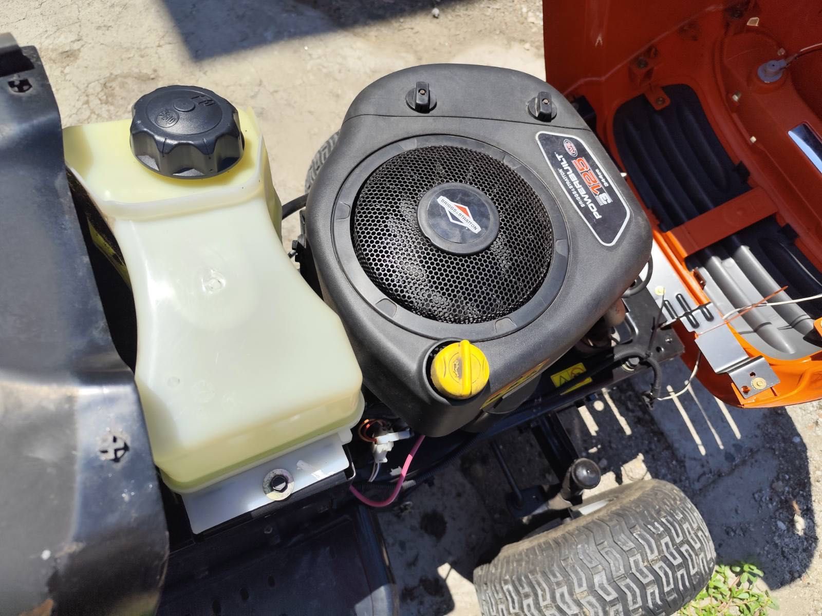 Тракторна косачка Husqvarna LT 131