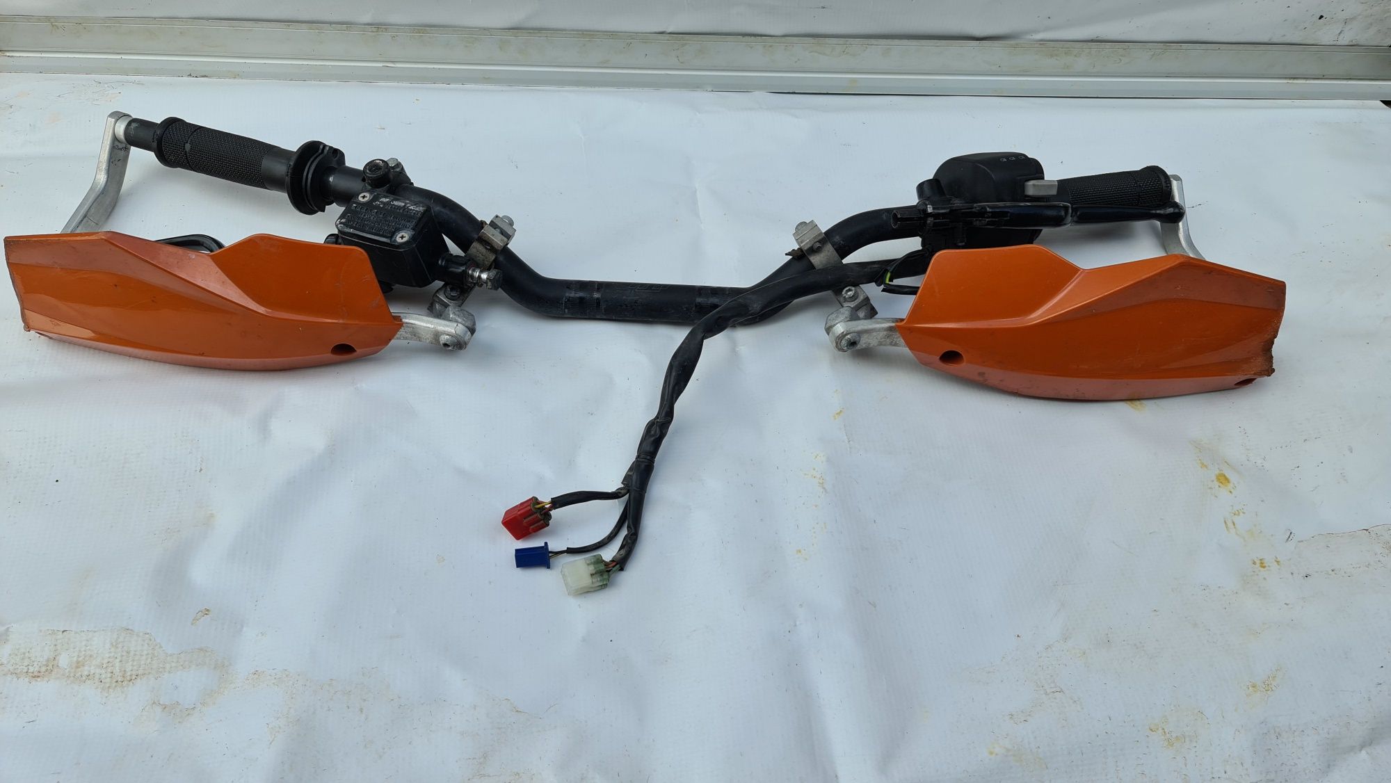 Piese KTM DUKE 125  furca scarite , cadru cu acte , toba , bloc comenz