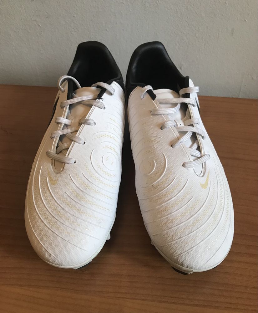 Детски футболни обувки NIKE Phantom GX 2 Academy MG, 40,5 номер