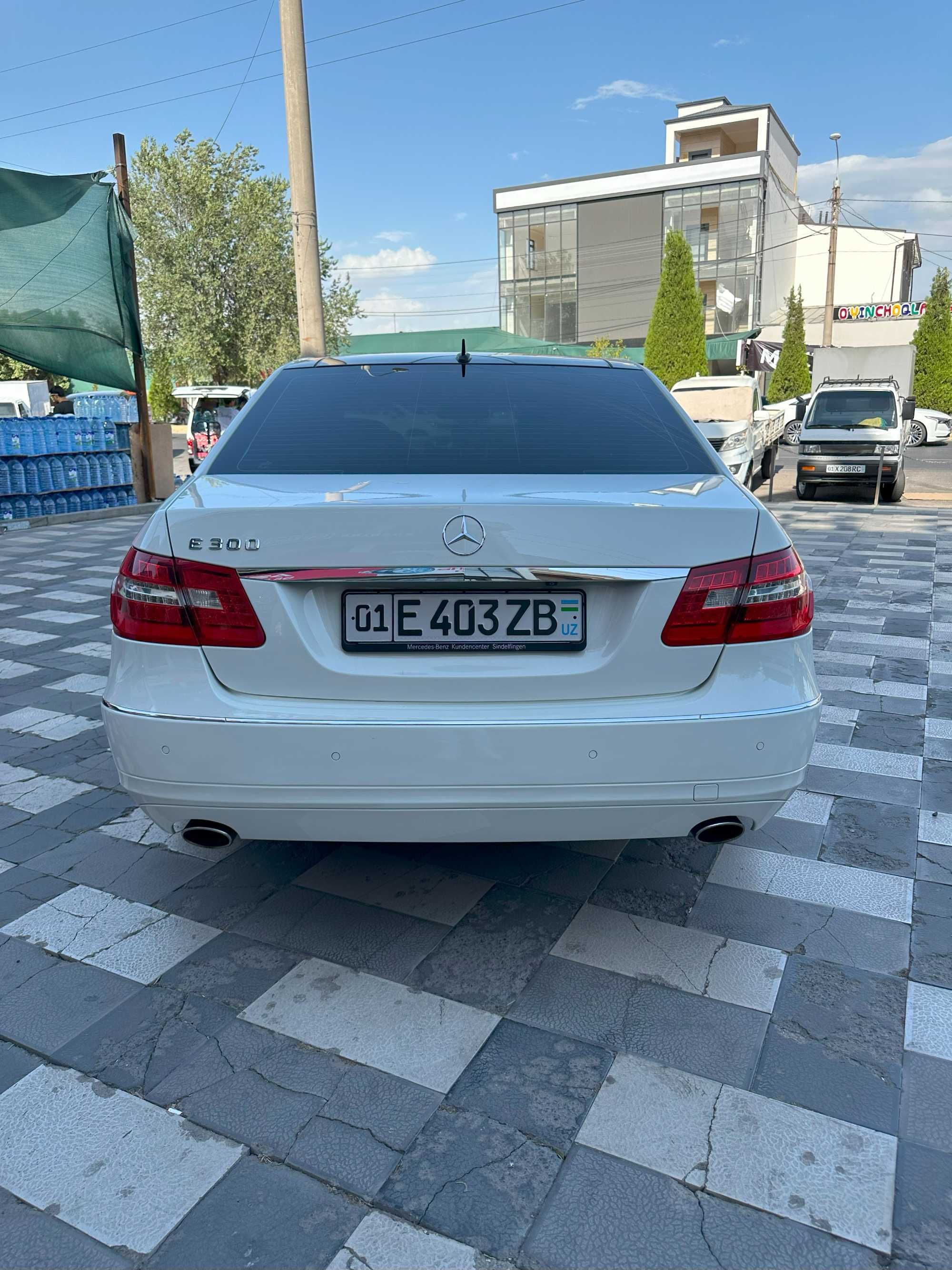 Продаю Mercedes Benz E300  W212