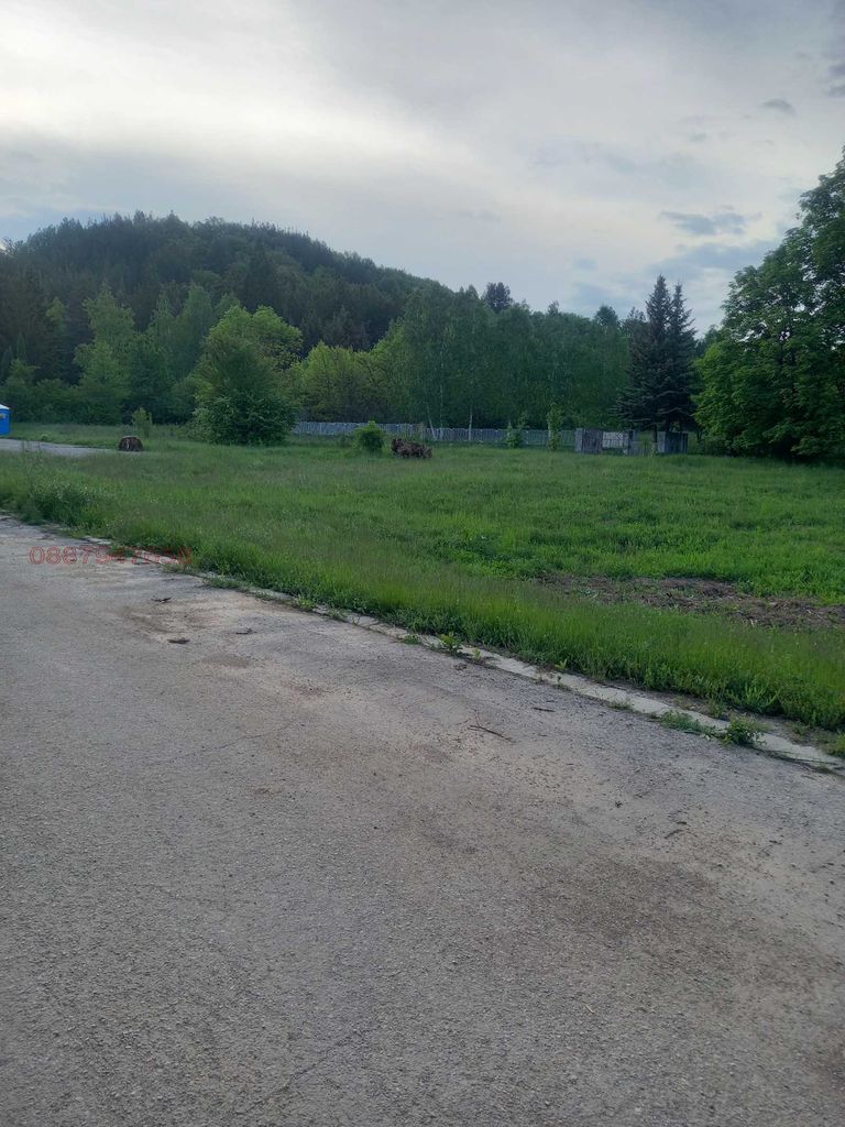 Продава се Парцел в с. Ковачевци, Област Перник - 814 кв.м за 32 €/кв.м - Снимка #5