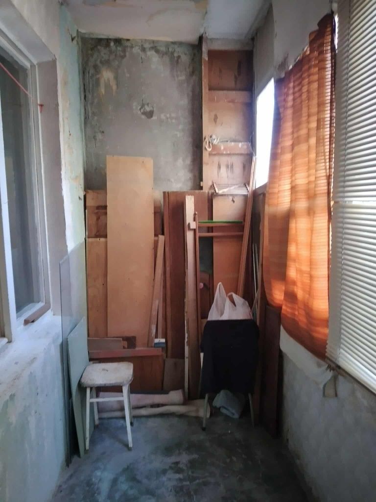 Продаём 3/3/4 на массиве Феруза,
