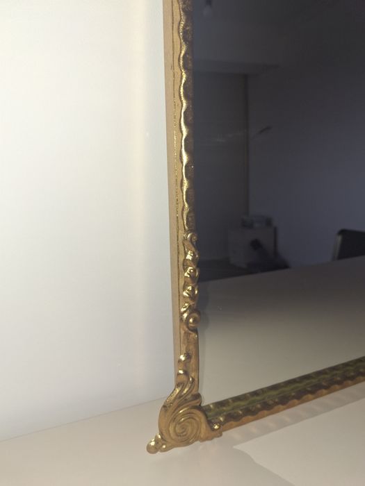 Oglinda clasic- modernă