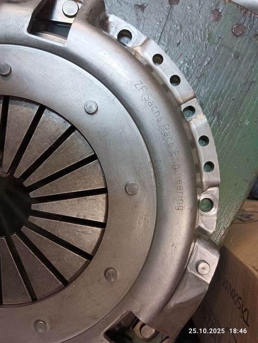 Усилен притискател Sachs Performance ZF Race Engineering за Рено