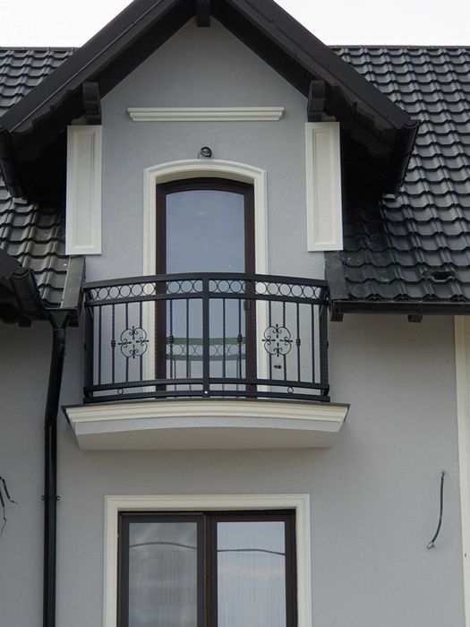 Execut pe comanda garduri,porti,balustrade...confectii metalice usoare