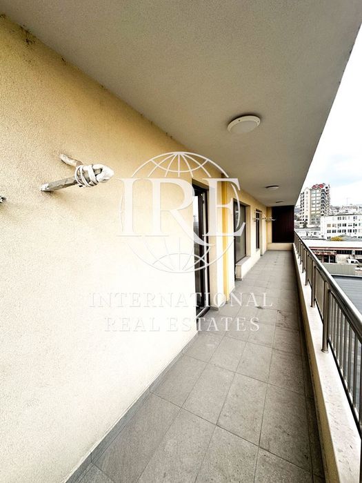 Продава се Тристаен апартамент в Варна, Гранд Мол Варна - 120 кв.м за 1792 €/кв.м - Снимка #4