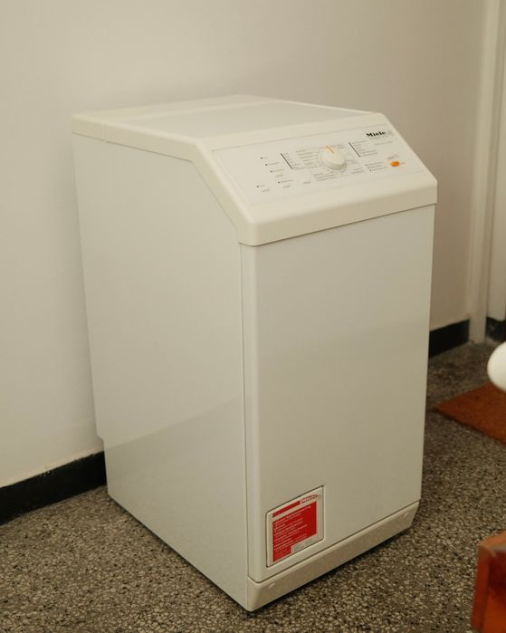 Пералня с горно зареждане Miele SOFTTRONIC W254 |  5.5кг | 1200 об.