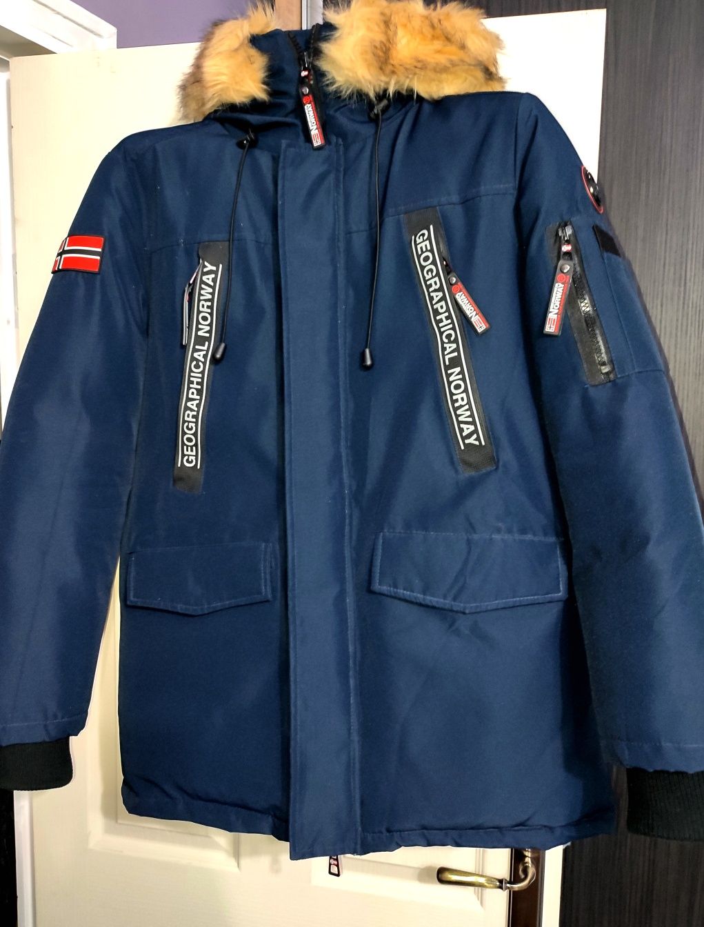 Geacă iarnă GEOGRAPHICAL NORWAY cu glugă de puf - S baggy size