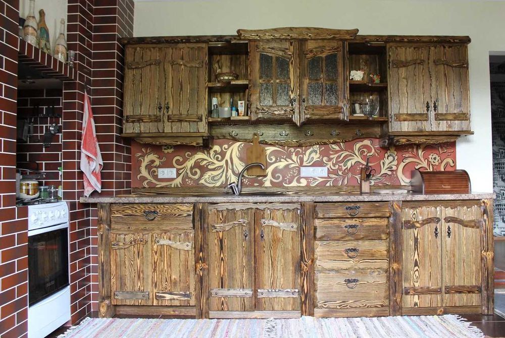 Кухненски шкафове от Масив по поръчка/проект. Маси и плотове.