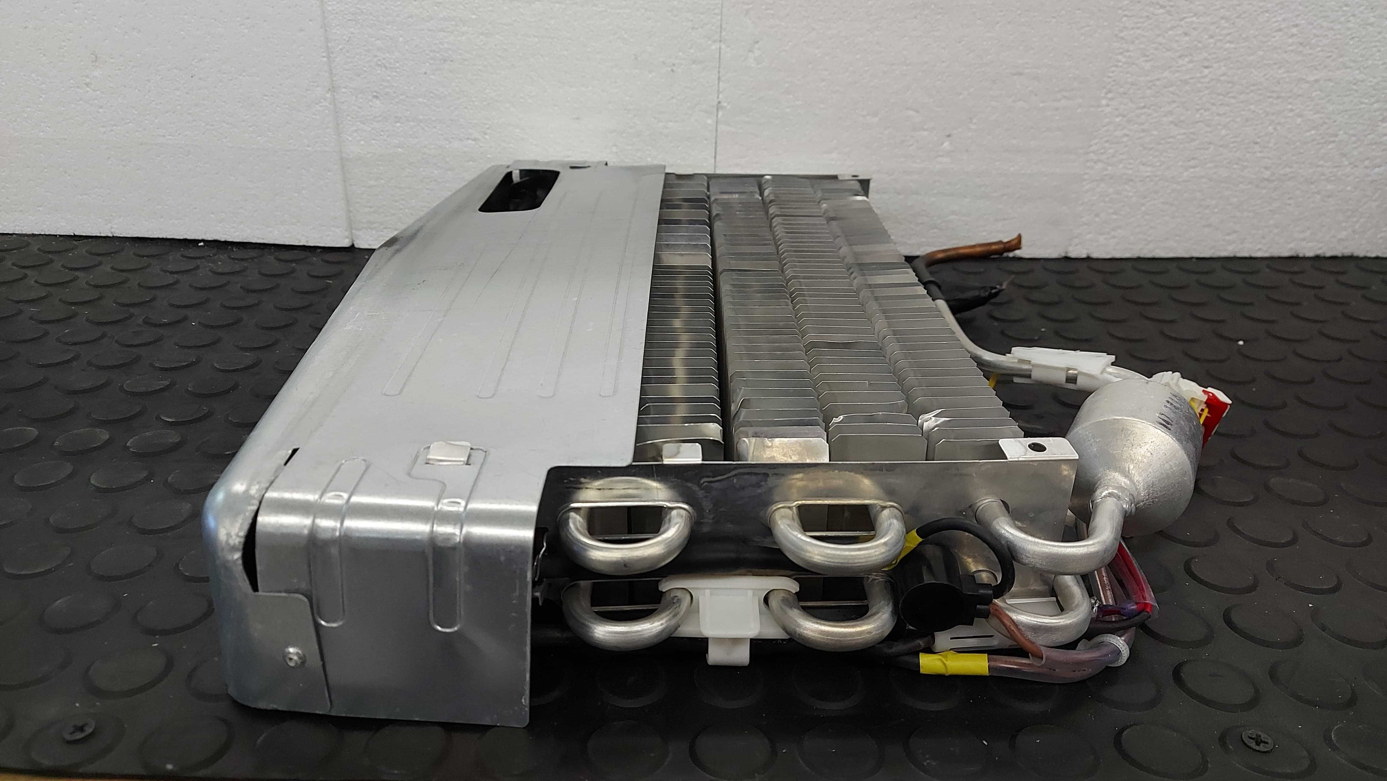 Evaporator congelator Frigider Samsung RB29FSRNDSA / R25