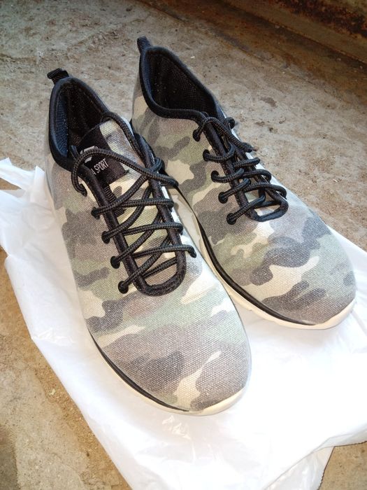 Мужские кроссовки