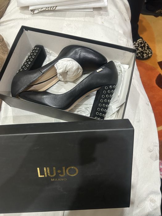 Liu Jo—-37 н-Елегантни обувки ЕСТЕСТВЕНА КОЖА