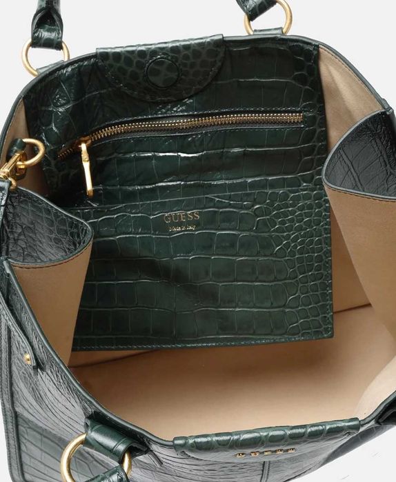 Дамска елегантна кожена чанта Guess