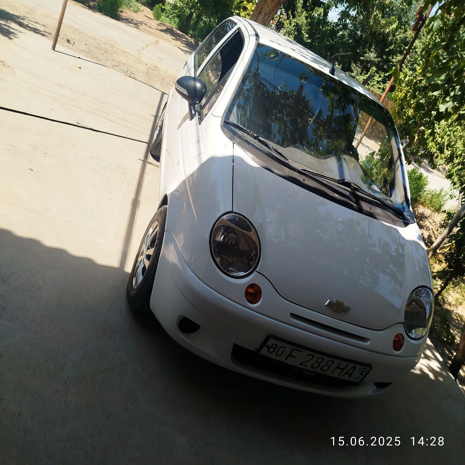 Matiz salondan bir qul minilgan