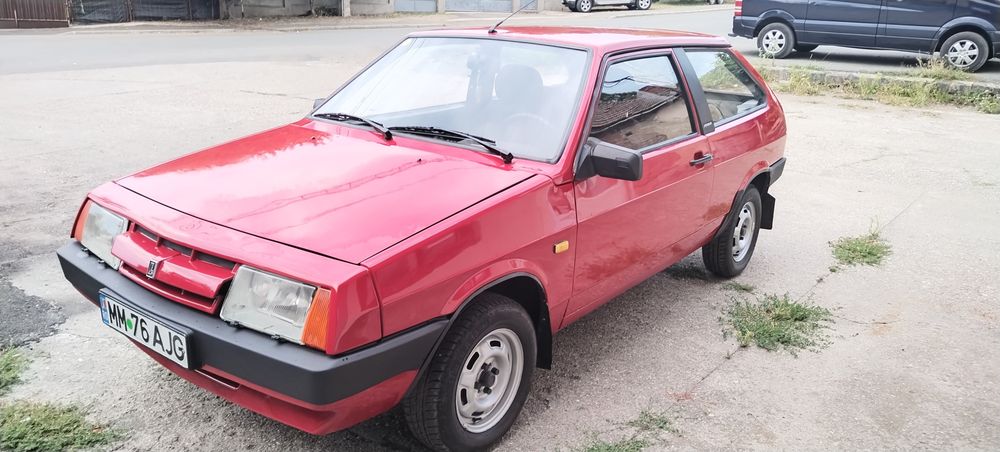 Vând Lada Samara