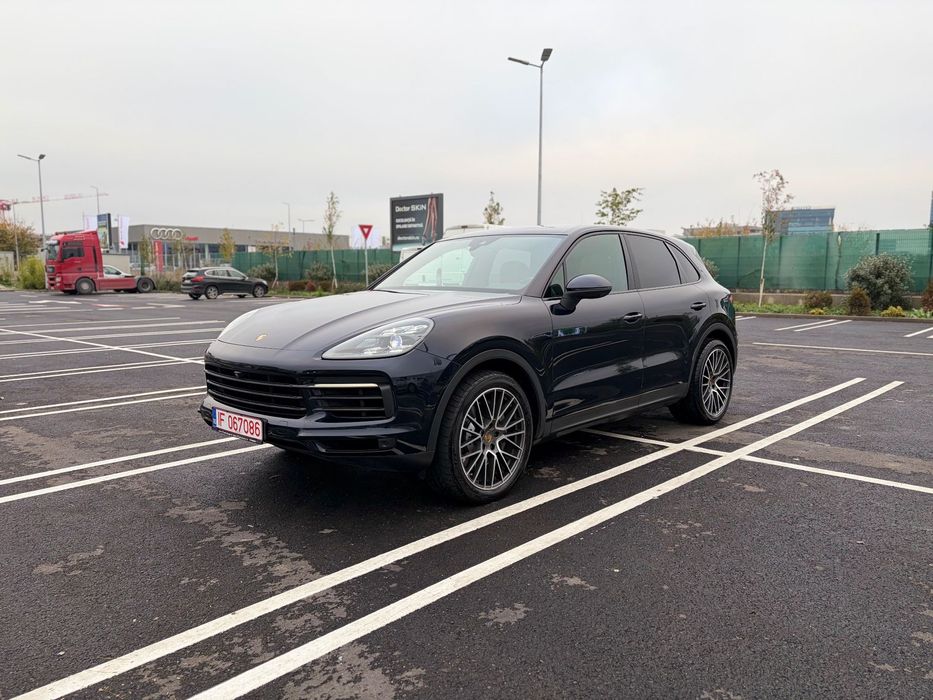 Porsche Cayenne S Sport Chrono | 441 CP | LED Matrix | Camere 360 | Bose | Fara daune