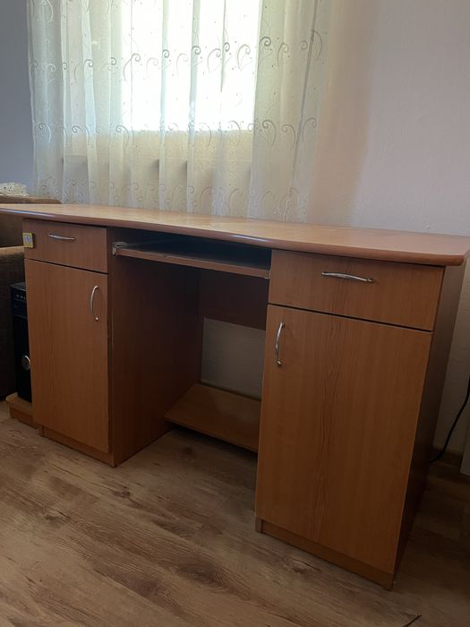 Vând set mobilă, pat și covor