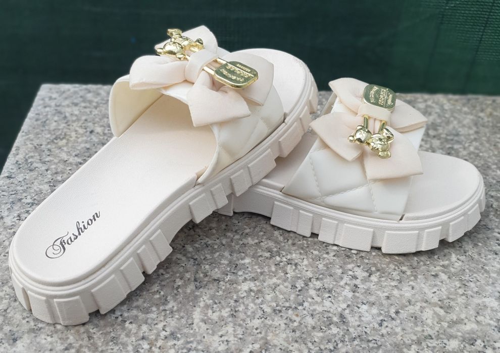 Papuci plati din spuma nr.40