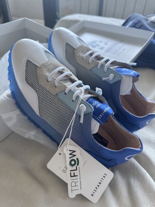 Чисто нови спортни дамски обувки Hispanitas