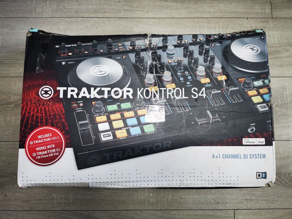 Traktor Kontrol S4 MKII