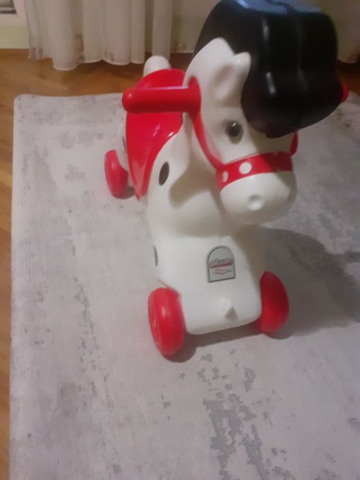 Calut balansoar pentru copii, plusuri, tricicleta, masa cu scaunel