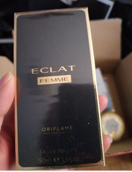 Transport gratuit & Eclat Femme de la Oriflame