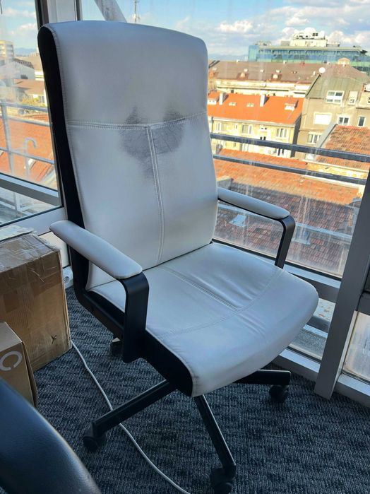 Офис стол IKEA - само 50 лева