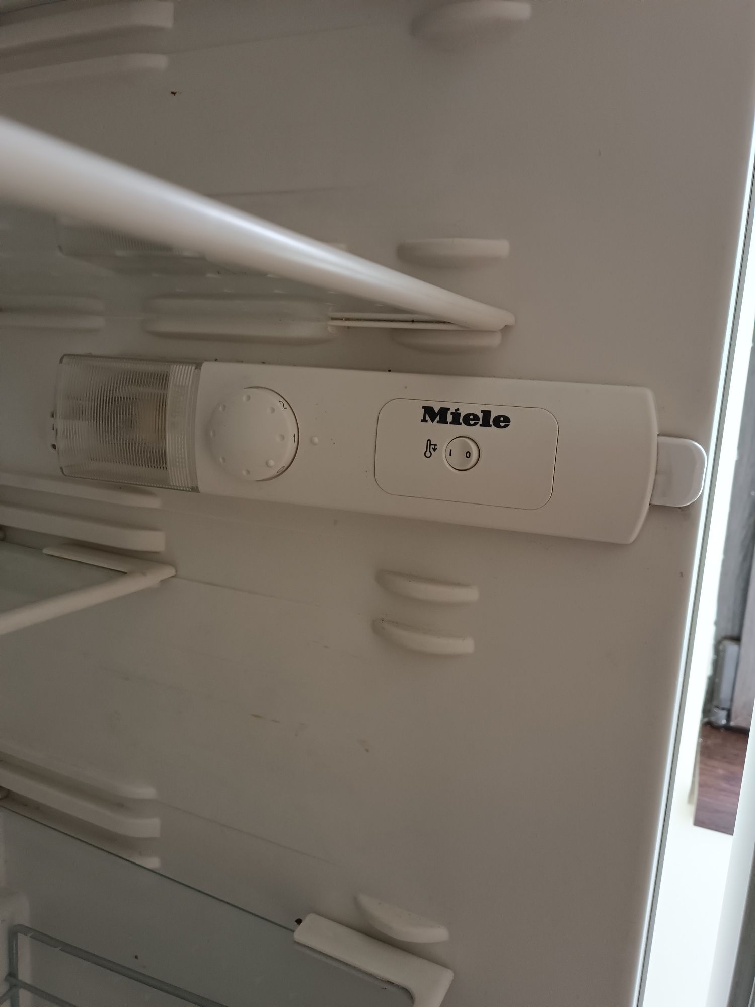 Хладилник  Miele