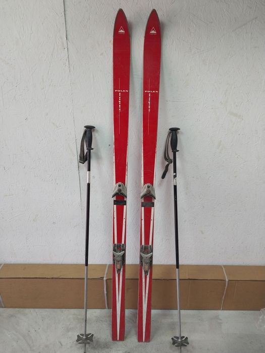 Продам горные лыжи