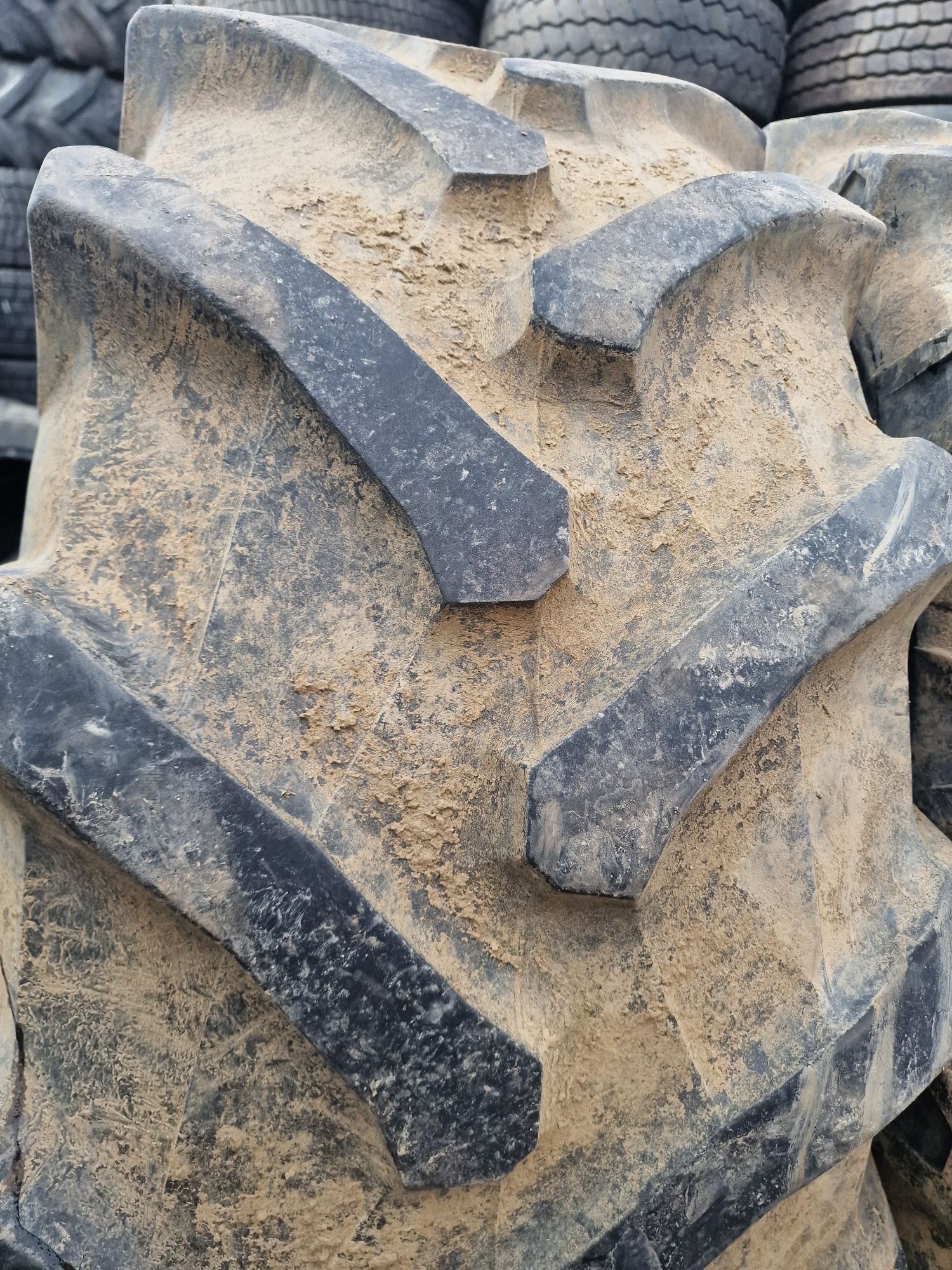 ANVELOPE Agricole 480/70R24 marca Trelleborg