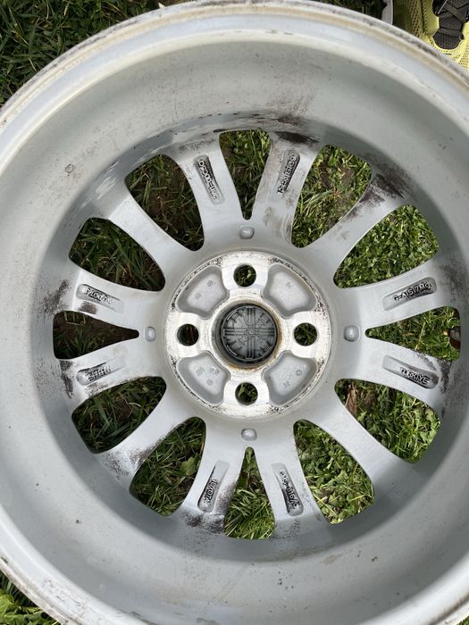 15” Toyota Yaris Джанти