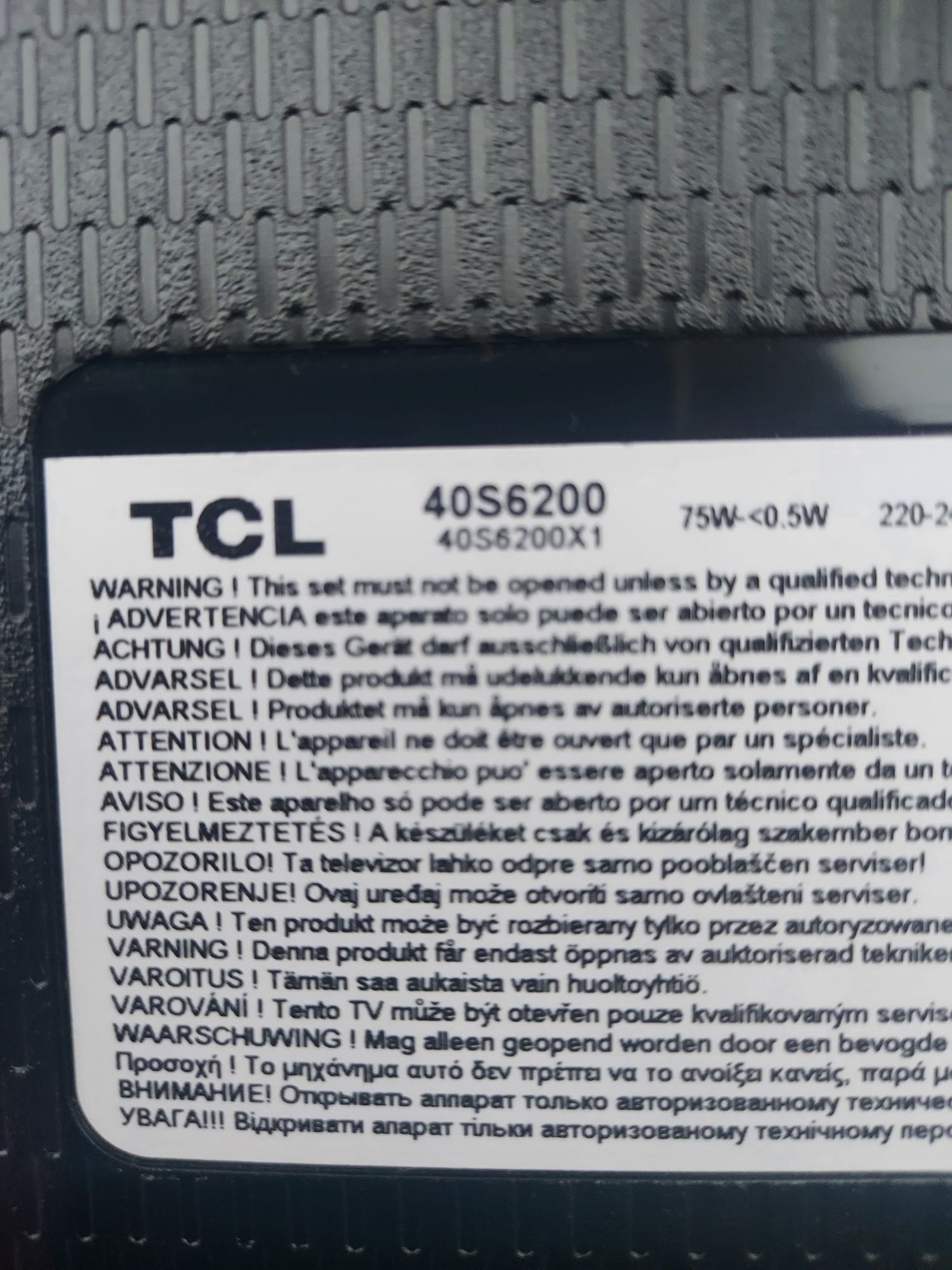 Телевизор  TCL 40'