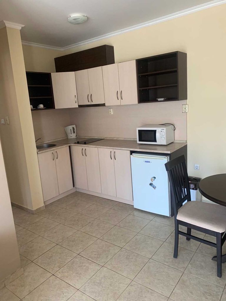 Дава се под наем Двустаен апартамент в Свети Влас - 70 кв.м за 255 € - Снимка #4