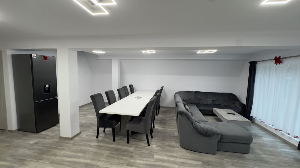 Inchiriez cabana libera de Crăciun